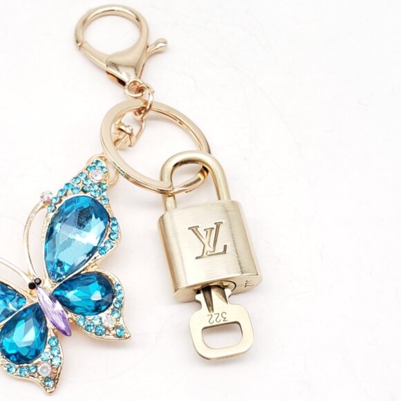 Authentic Louis Vuitton Lock & Key W/ Unbranded Elegant Blue Butterfly Keychain - Picture 7 of 8